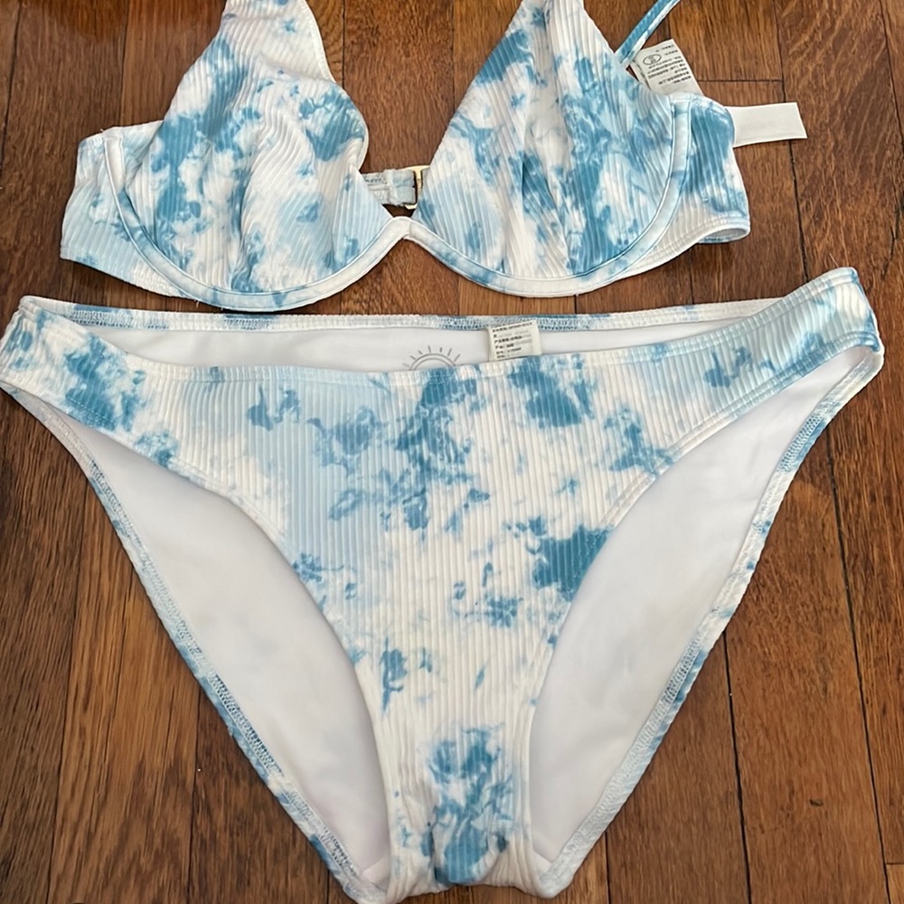 Hollister tie dye bikini